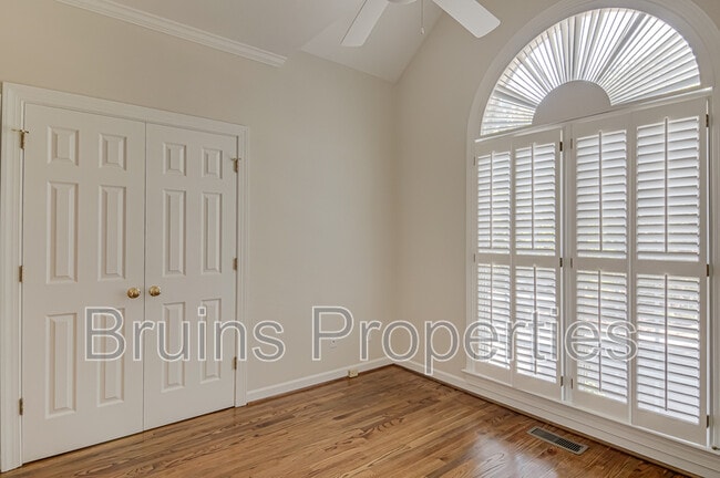 Building Photo - 8 Indigo Cove