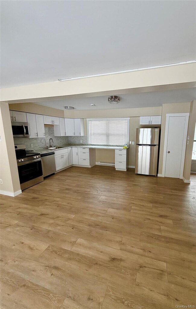 Building Photo - 11 Kathleen Ct