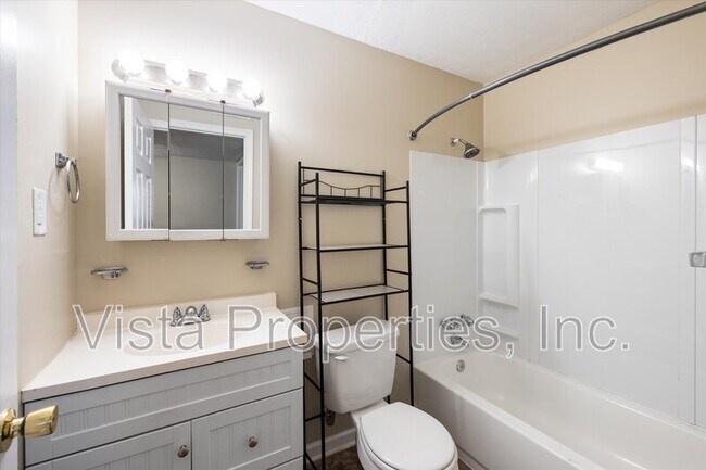 Building Photo - 4119 Glen Hill Manor Dr