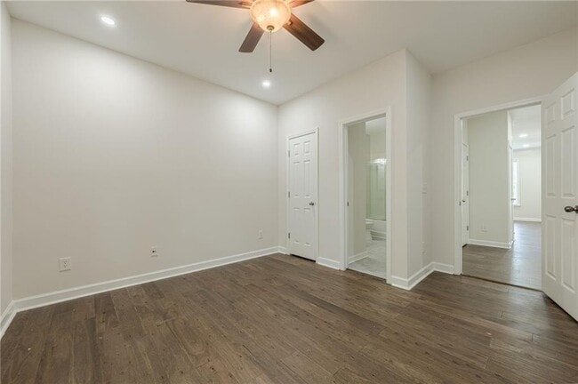 Building Photo - 4720 Shiloh Springs Rd