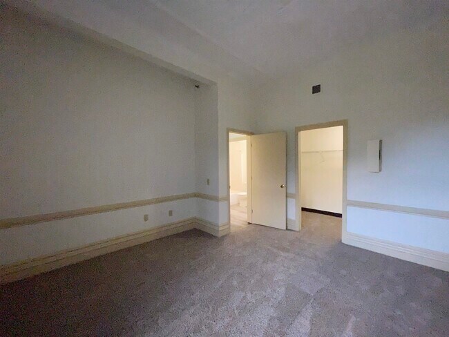 Building Photo - 30 Hanover St