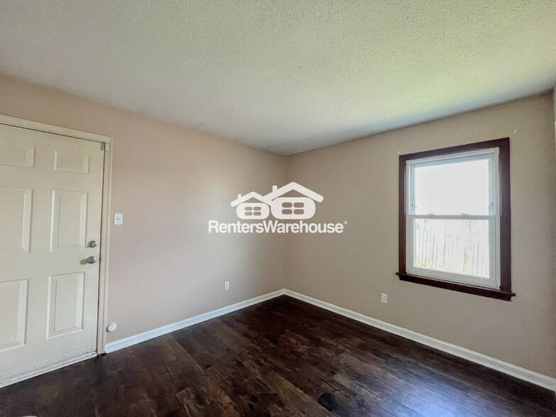 Building Photo - 521 Brisa Dr