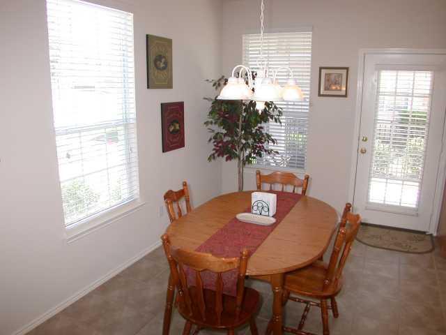 Building Photo - 1900 Scofield Ridge Pkwy