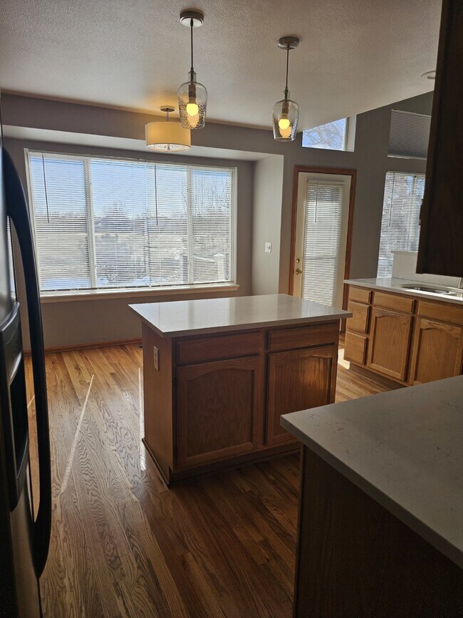Building Photo - "Discover Spacious Comfort: 5-Bed, 4-Bath Retreat in Superior, CO – 3,439 Sq. Ft. of Elegant Livi...