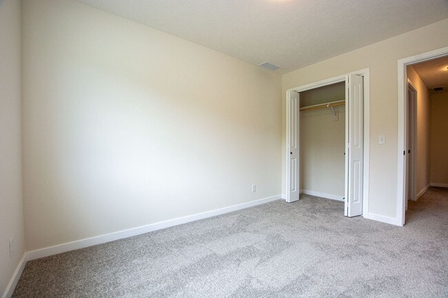 Building Photo - 7118 N 79th Ct