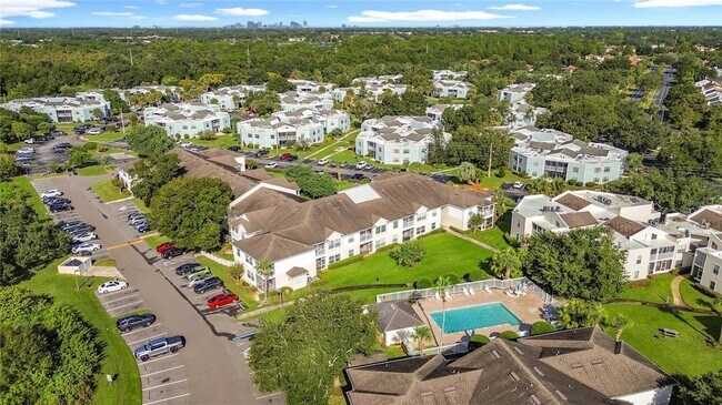 Building Photo - 3960 Southpointe Dr