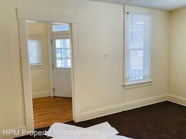 Building Photo - 3 br, 1 bath House - 445 N. Union