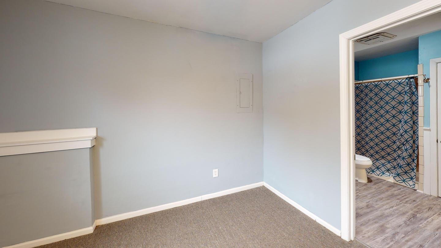 Building Photo - 427 N Blake St