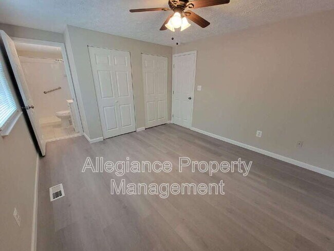 Building Photo - 7598 Springfield Hills Dr