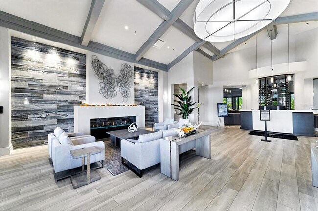 Building Photo - 16804 Vardon Ter