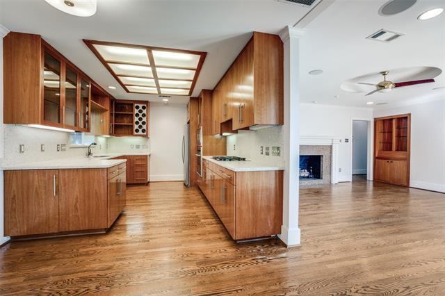 Building Photo - 6930 Kenwood Ave