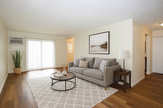 Building Photo - Tocco Villaggio