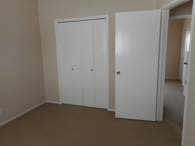 Building Photo - 2215 Clark Ln