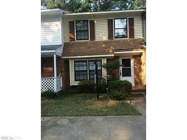 Building Photo - 921 Wildwood Square Ct