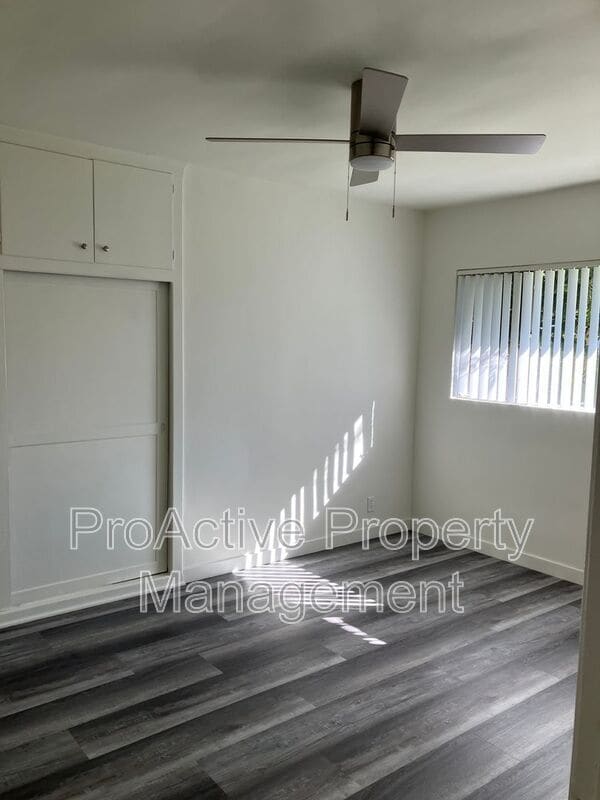 Building Photo - 320-A S Atlantic Blvd