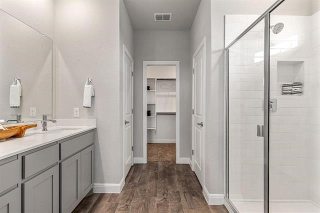 Building Photo - 15525 Canford Ter