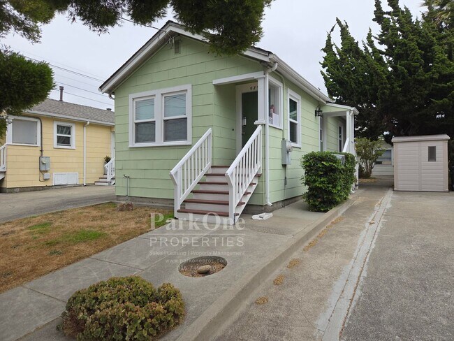 Primary Photo - 979 Stannage Ave