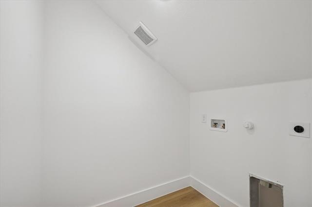 Building Photo - 3060 Hardy St