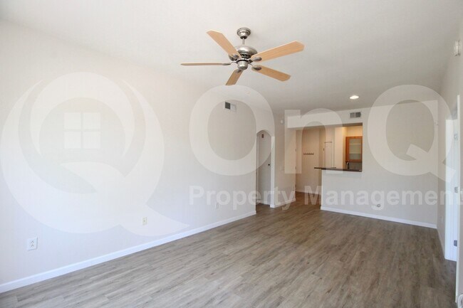 Building Photo - 6900 E Princess Dr