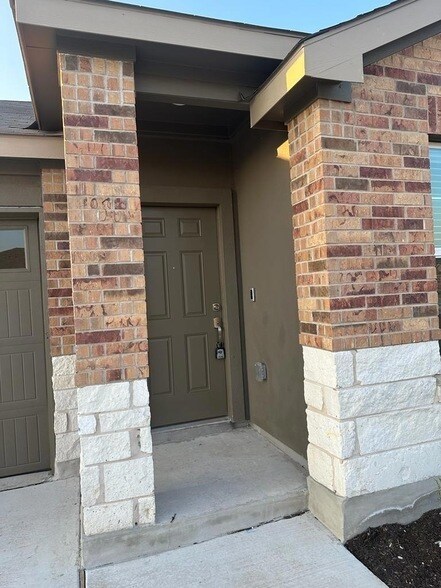 Building Photo - 408 Golden Grove Pkwy