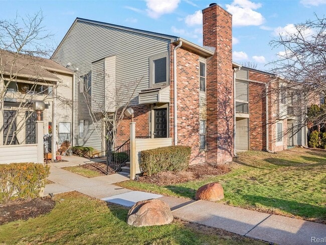 Building Photo - 22161 Indian Creek Dr