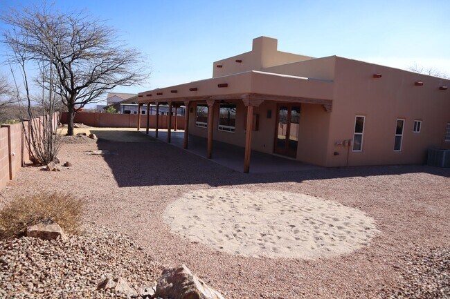 Building Photo - Your own resort! Elegant, Exclusive & Exquisite.