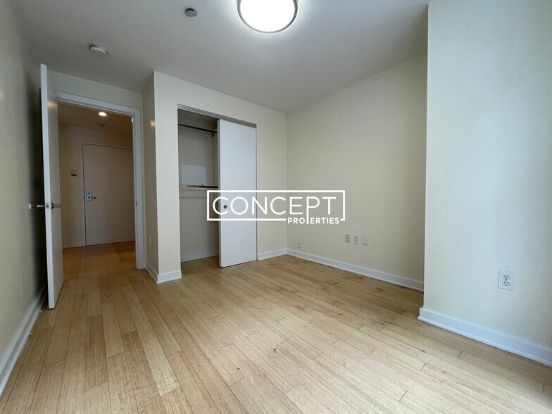 Building Photo - 40 Boylston St