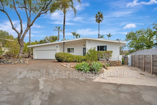 Building Photo - 8860 Fabienne Way