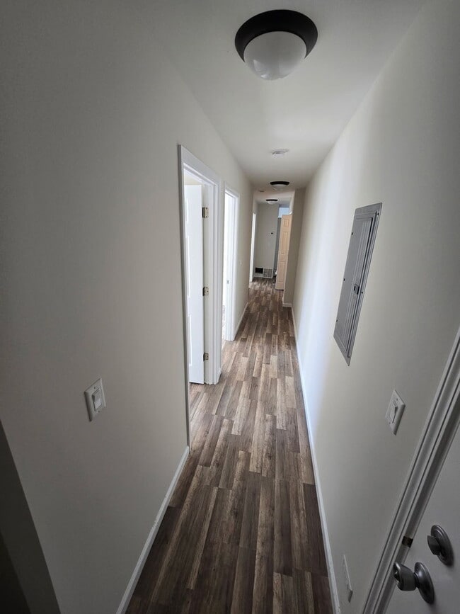 Building Photo - 5223 W Washington Blvd