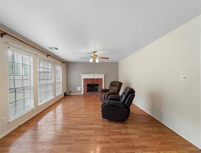 Building Photo - 25719 Bearborough Dr