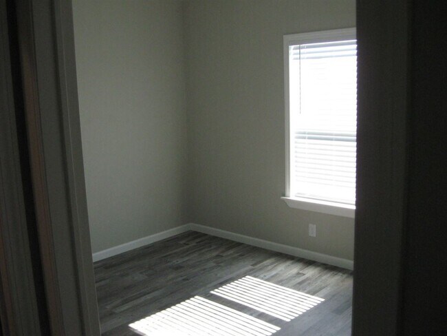 Building Photo - 44 Orange Blossom St