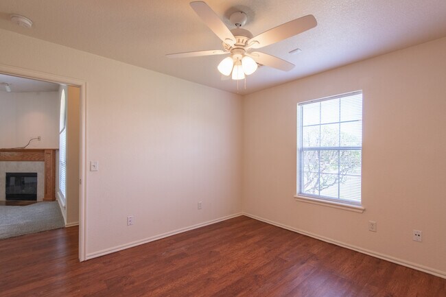 Building Photo - 17405 Bronze Ln