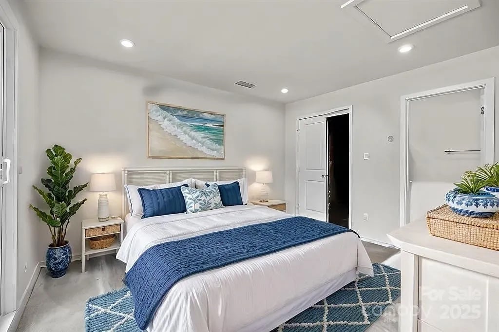 Building Photo - Room in Townhome on Broad River Ln