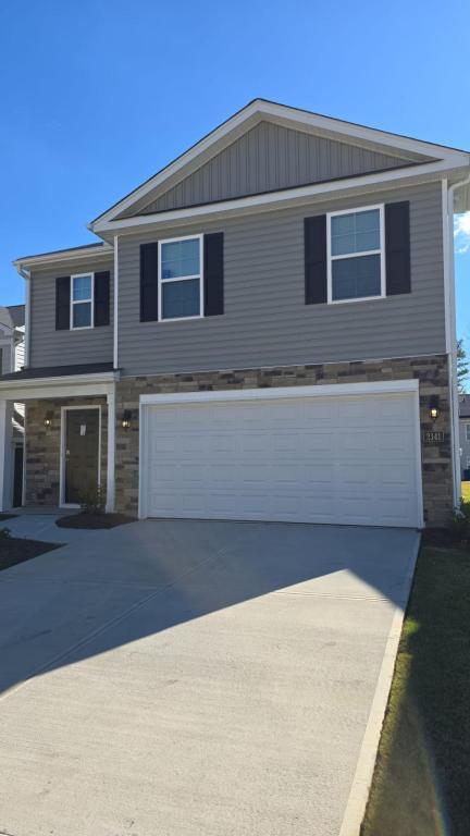 Primary Photo - 2141 Monk Dr