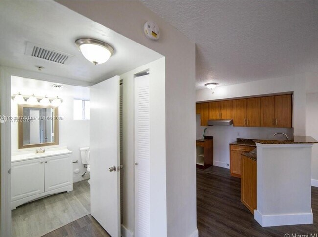 Building Photo - 17622 NW 25th Ave