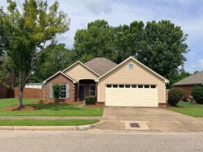 Building Photo - 1354 Meadow Glen Rd