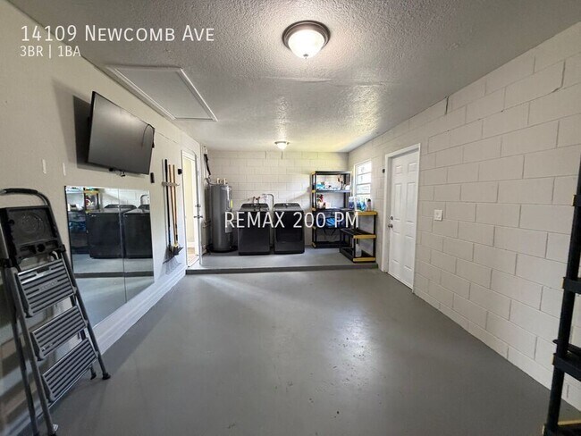 Building Photo - 14109 Newcomb Ave