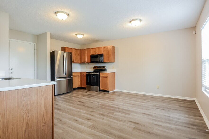 Building Photo - 7906 States Bend Ln