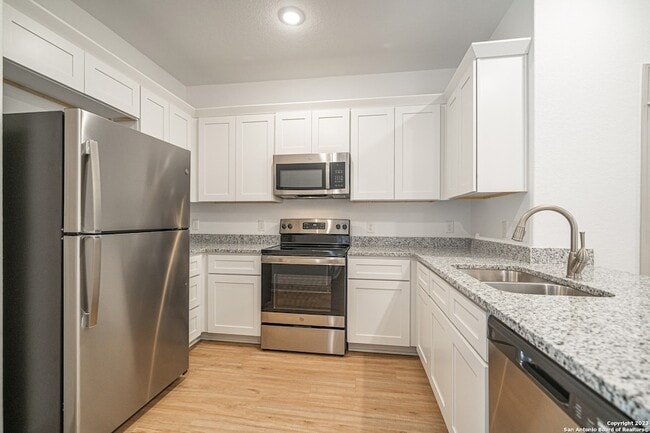 Building Photo - 13513 Tulipwood Nook