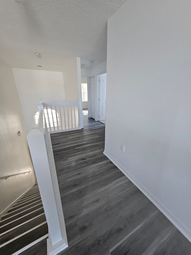 Building Photo - Kissimmee Pool Home with 7 bedrooms!