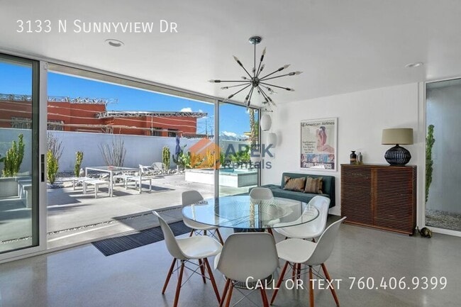 Building Photo - 3133 N Sunnyview Dr