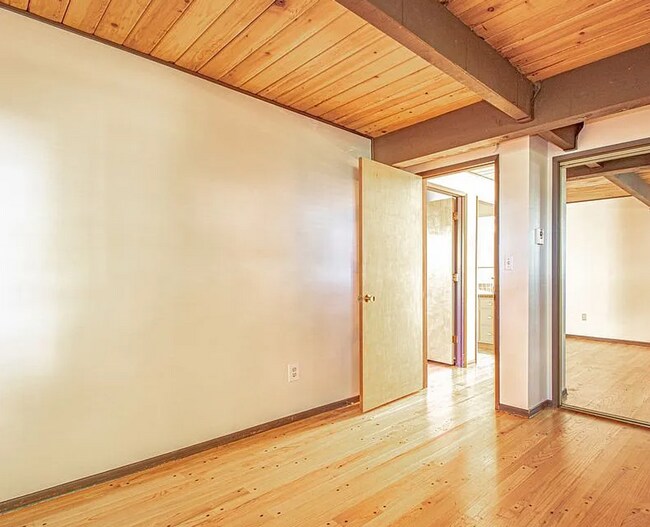 Building Photo - Charming A-Frame Retreat with Creekside Se...