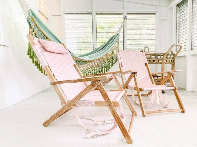 Building Photo - 446 27th St