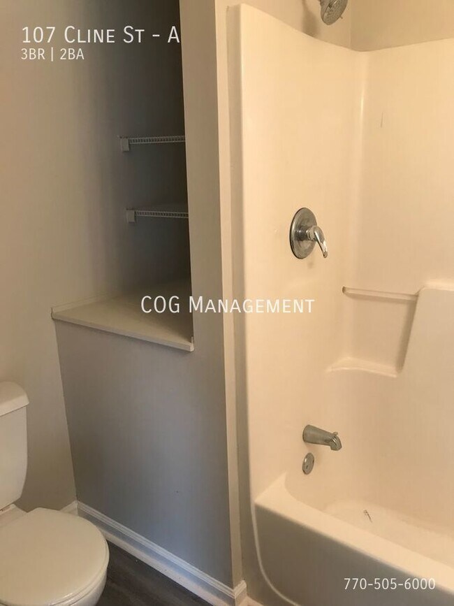 Building Photo - 3 bedroom 2 bath duplex in Adairsville