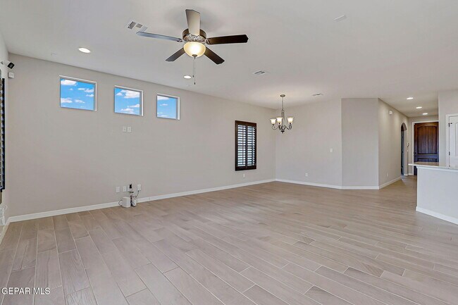 Building Photo - 13752 Newton Ct