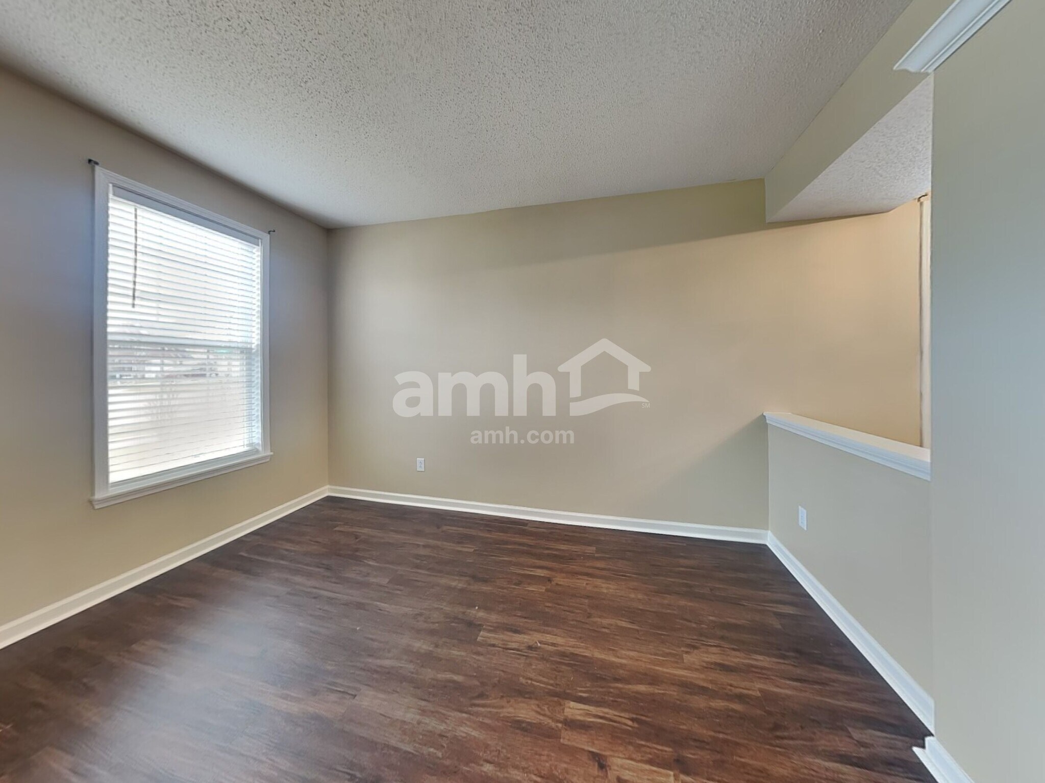 Building Photo - 6425 W Cedar Chase Dr
