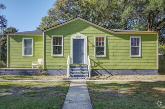 Building Photo - 2682 Olympia Ave