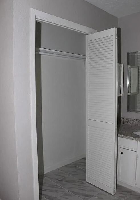 Building Photo - 16818 Dutch Ridge Dr