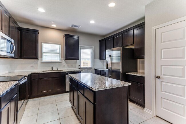 Building Photo - 341 Trellis Blvd