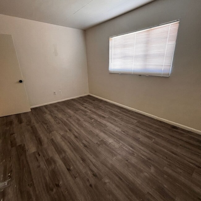 Building Photo - 4 Bedroom rental home in Tempe! Move in 10/1!